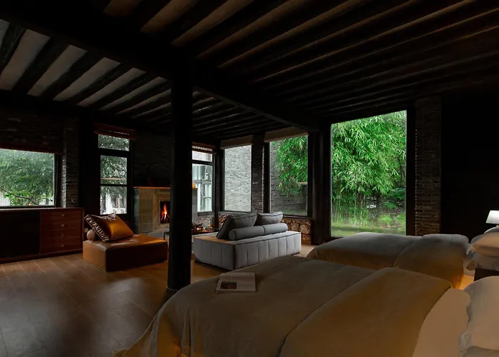 Adonis Inn Lijiang
