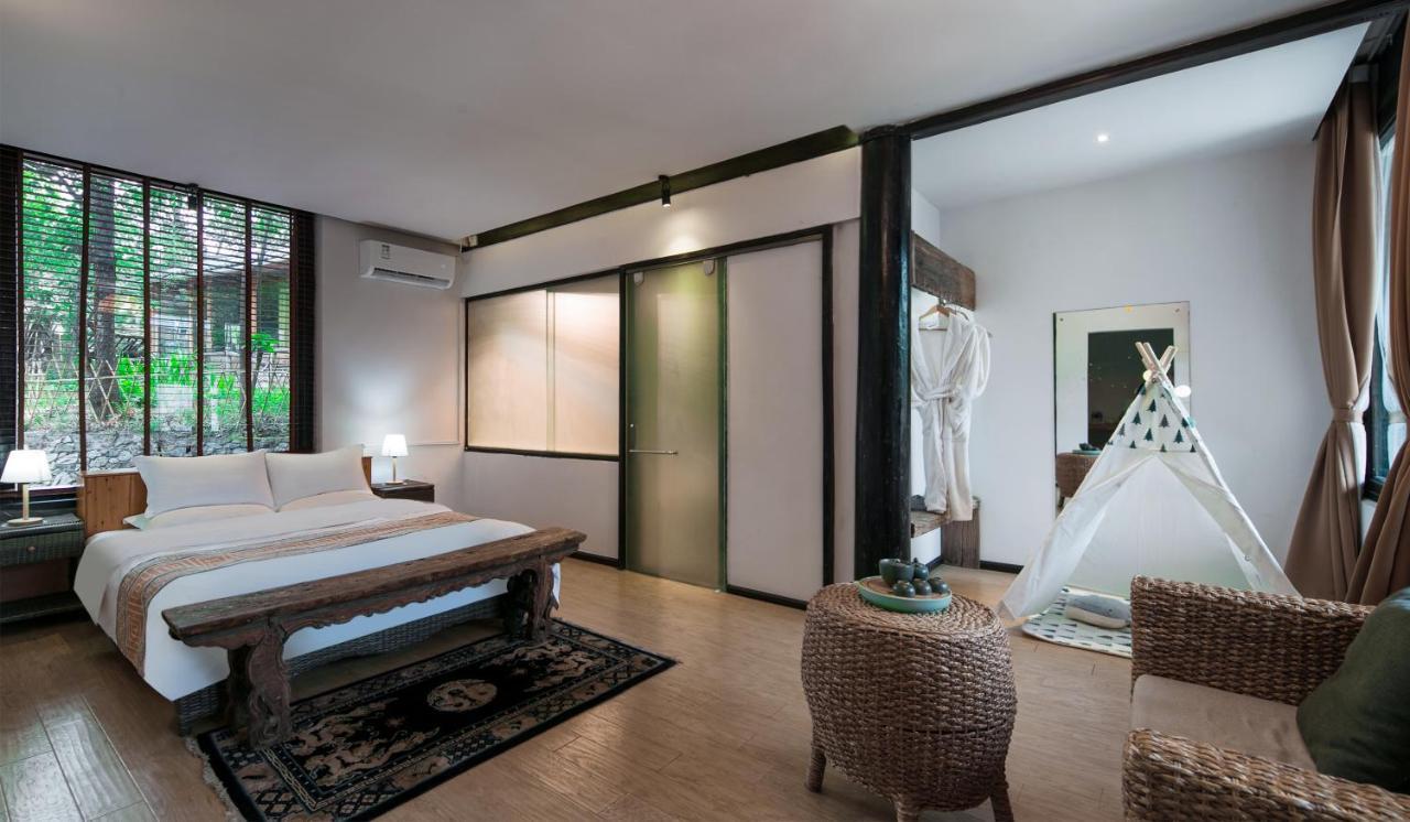 Homestay Adonis Lijiang *