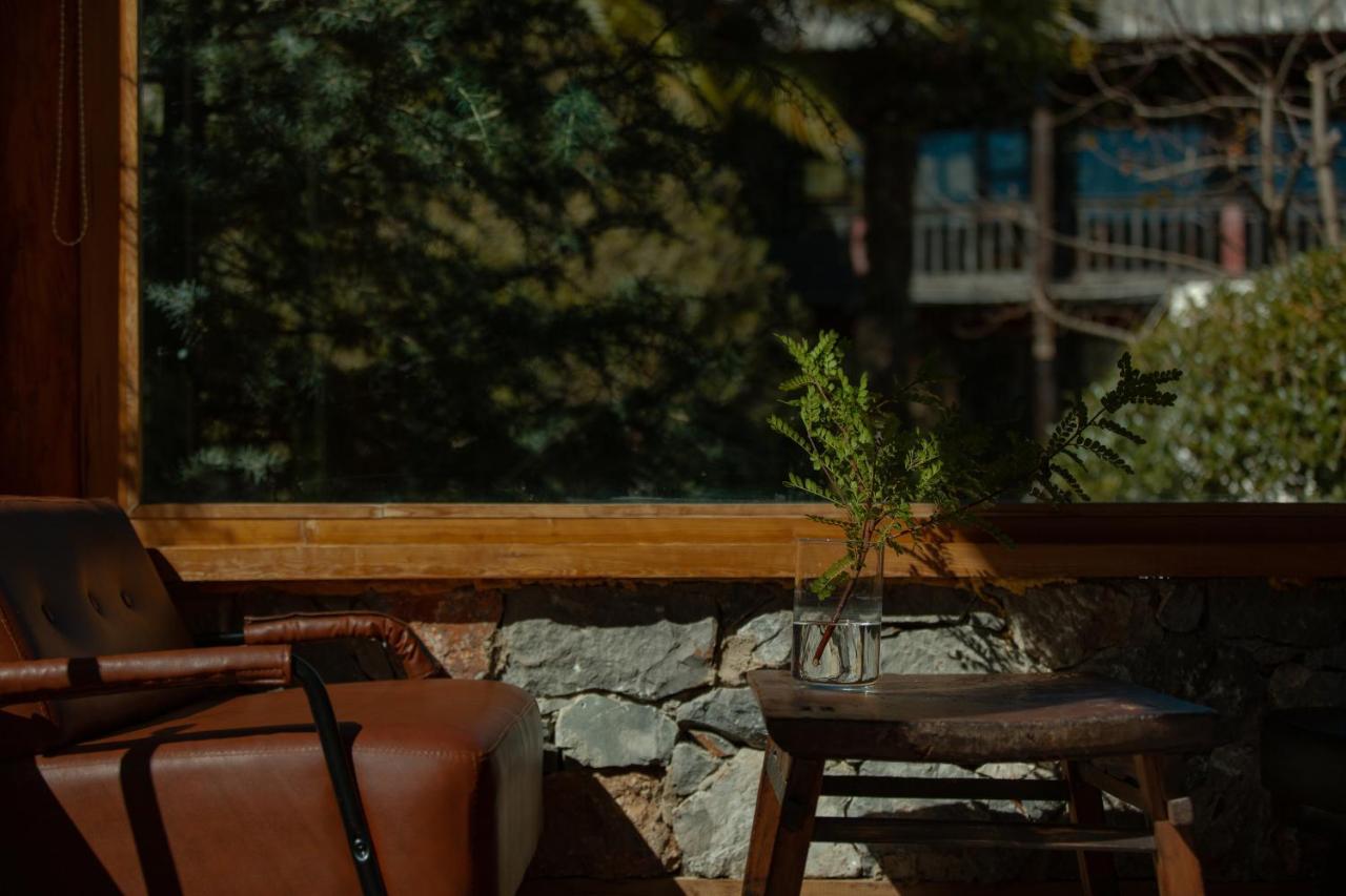 Adonis Lijiang Homestay *