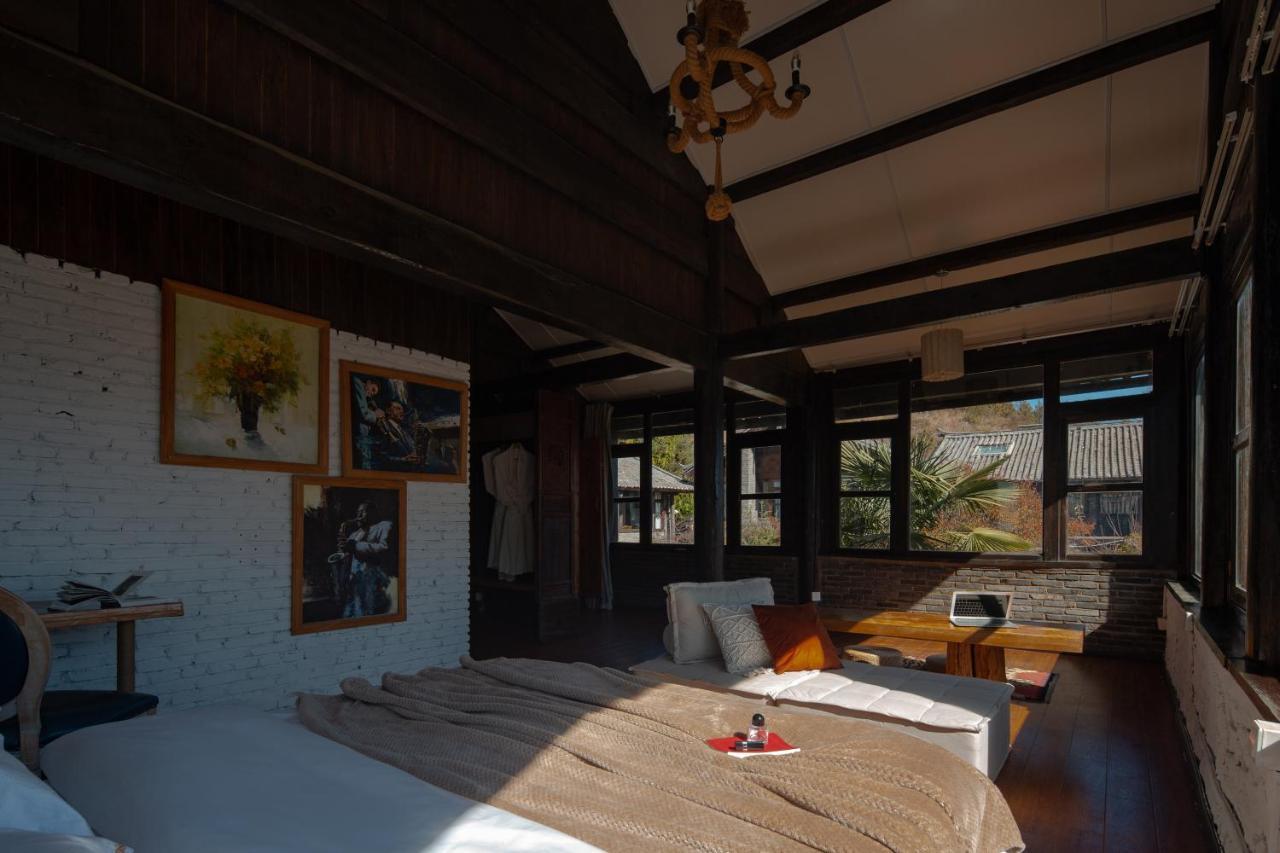 Homestay Adonis Lijiang *