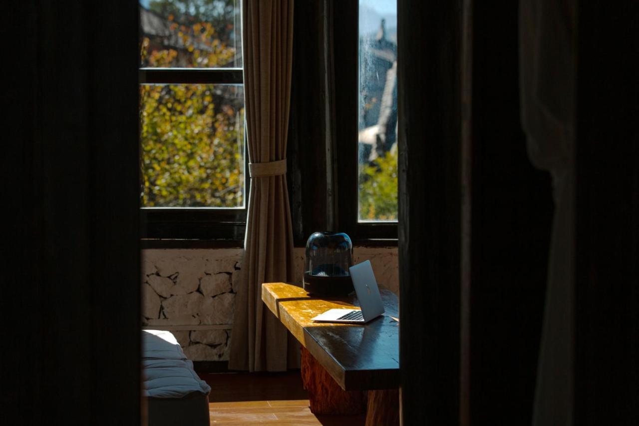 Adonis Lijiang Lijiang (Yunnan)